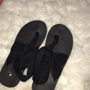black sling sandals